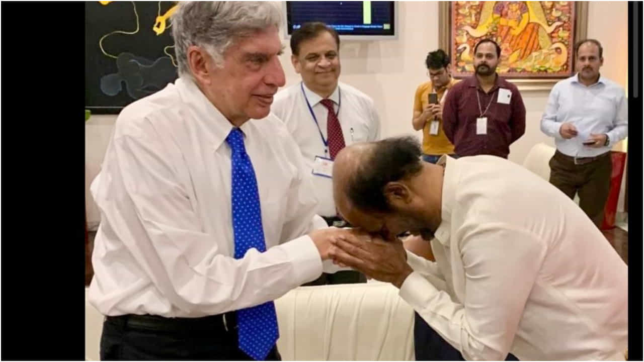 ರತನ್ ಟಾಟಾಗೆ ತಲೆಬಾಗಿ ನಮಸ್ಕಾರ ಮಾಡಿದ್ದ ರಜನಿಕಾಂತ್; ನೆನಪು ಹಂಚಿಕೊಂಡ ಸೂಪರ್ ಸ್ಟಾರ್ ರತನ್ ಟಾಟಾಗೆ ತಲೆಬಾಗಿ ನಮಸ್ಕಾರ ಮಾಡಿದ್ದ ರಜನಿಕಾಂತ್; ನೆನಪು ಹಂಚಿಕೊಂಡ ಸೂಪರ್ ಸ್ಟಾರ್