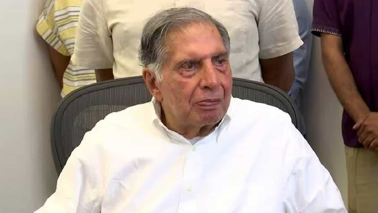 Ratan Tata Funeral: ಪಾರ್ಸಿಯಲ್ಲ ಹಿಂದೂ ಸಂಪ್ರದಾಯದಂತೆ ರತನ್ ಟಾಟಾ ಅಂತ್ಯಸಂಸ್ಕಾರ ಏಕೆ? Ratan Tata Funeral: ಪಾರ್ಸಿಯಲ್ಲ ಹಿಂದೂ ಸಂಪ್ರದಾಯದಂತೆ ರತನ್ ಟಾಟಾ ಅಂತ್ಯಸಂಸ್ಕಾರ ಏಕೆ?