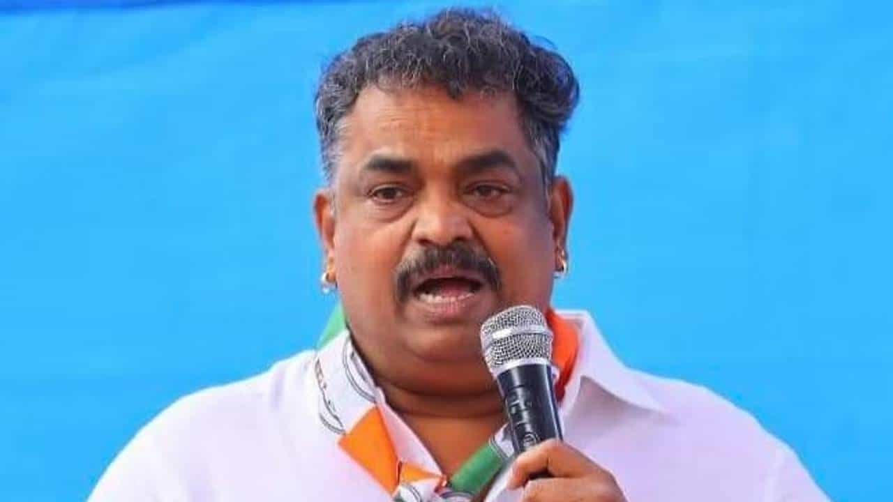ಸತೀಶ್ ಸೈಲ್ಗೆ ಜೈಲು ಶಿಕ್ಷೆ: ಯಾವ ಪ್ರಕರಣದಲ್ಲಿ ಎಷ್ಟು ಶಿಕ್ಷೆ? ಇಲ್ಲಿದೆ ವಿವರ ಸತೀಶ್ ಸೈಲ್ಗೆ ಜೈಲು ಶಿಕ್ಷೆ: ಯಾವ ಪ್ರಕರಣದಲ್ಲಿ ಎಷ್ಟು ಶಿಕ್ಷೆ? ಇಲ್ಲಿದೆ ವಿವರ