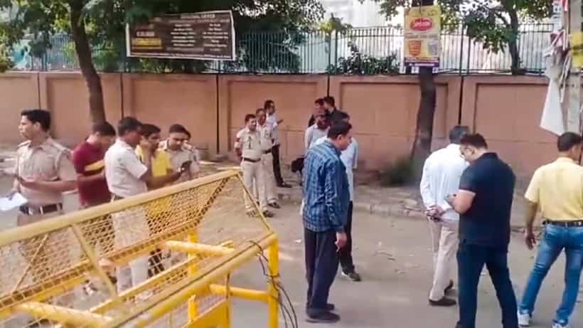ದೆಹಲಿ, ಹೈದರಾಬಾದ್ ಸೇರಿ ದೇಶದ ವಿವಿಧೆಡೆ ಇರುವ ಸಿಆರ್ಪಿಎಫ್ ಶಾಲೆಗಳಿಗೆ ಬಾಂಬ್ ಬೆದರಿಕೆ