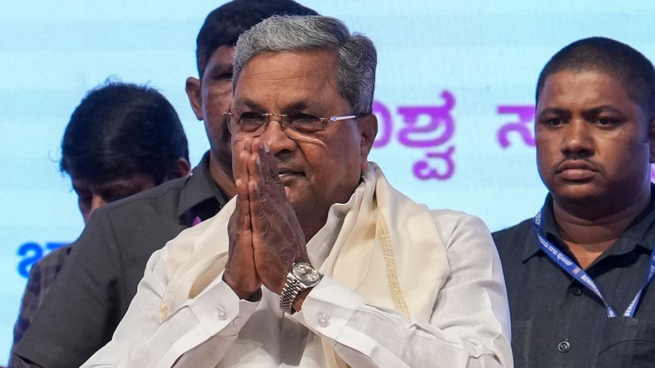 ಇಡಿ ಪ್ರಕರಣ ದಾಖಲಿಸುತ್ತಿದ್ದಂತೆಯೇ ಸಿದ್ದರಾಮಯ್ಯ ಪತ್ನಿ ಮುಡಾ ಸೈಟ್ ವಾಪಸ್ ಕೊಡಲು ಇದೆ ಬಲವಾದ ಕಾರಣ ಇಡಿ ಪ್ರಕರಣ ದಾಖಲಿಸುತ್ತಿದ್ದಂತೆಯೇ ಸಿದ್ದರಾಮಯ್ಯ ಪತ್ನಿ ಮುಡಾ ಸೈಟ್ ವಾಪಸ್ ಕೊಡಲು ಇದೆ ಬಲವಾದ ಕಾರಣ