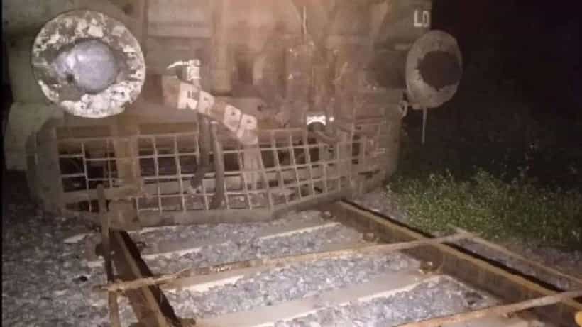 ಗ್ವಾಲಿಯರ್ನಲ್ಲಿ ರೈಲು ಹಳಿ ತಪ್ಪಿಸುವ ಯತ್ನ, ಹಳಿ ಮೇಲೆ ಕಬ್ಬಿಣದ ಚೌಕಟ್ಟು ಪತ್ತೆ
