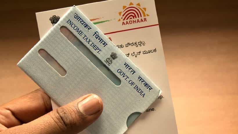 ಕುಟುಂಬ ಸದಸ್ಯರ ಸಾವಿನ ನಂತರ ಆಧಾರ್ ಕಾರ್ಡ್, ಪಾನ್, ವೋಟರ್ ಐಡಿ ಮತ್ತು ಪಾಸ್ಪೋರ್ಟ್ ಏನಾಗುತ್ತದೆ?