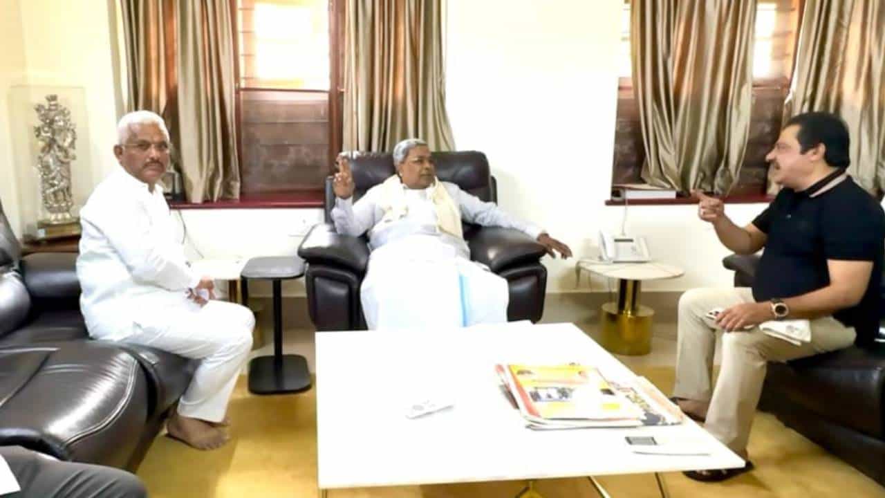 ಕರ್ನಾಟಕ ಉಪ ಚುನಾವಣೆ 2024: ಪಕ್ಷದ ವಿರುದ್ಧ ಬಂಡಾಯವೆದಿದ್ದ ಖಾದ್ರಿಗೆ ಹೆಸ್ಕಾಂ ಪಟ್ಟ ಕರ್ನಾಟಕ ಉಪ ಚುನಾವಣೆ 2024: ಪಕ್ಷದ ವಿರುದ್ಧ ಬಂಡಾಯವೆದಿದ್ದ ಖಾದ್ರಿಗೆ ಹೆಸ್ಕಾಂ ಪಟ್ಟ