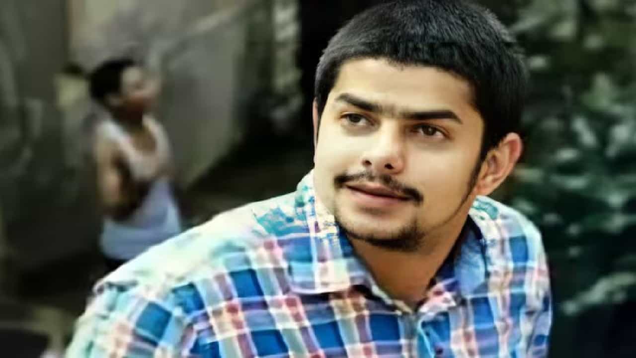 ಬಾಬಾ ಸಿದ್ದಿಕ್ ಹತ್ಯೆ ಆರೋಪಿ ಲಾರೆನ್ಸ್ ಬಿಷ್ಣೋಯ್ ಸೋದರ ಅನ್ಮೋಲ್ ಬಿಷ್ಣೋಯ್ ಅಮೆರಿಕದಲ್ಲಿ ಬಂಧನ ಬಾಬಾ ಸಿದ್ದಿಕ್ ಹತ್ಯೆ ಆರೋಪಿ ಲಾರೆನ್ಸ್ ಬಿಷ್ಣೋಯ್ ಸೋದರ ಅನ್ಮೋಲ್ ಬಿಷ್ಣೋಯ್ ಅಮೆರಿಕದಲ್ಲಿ ಬಂಧನ