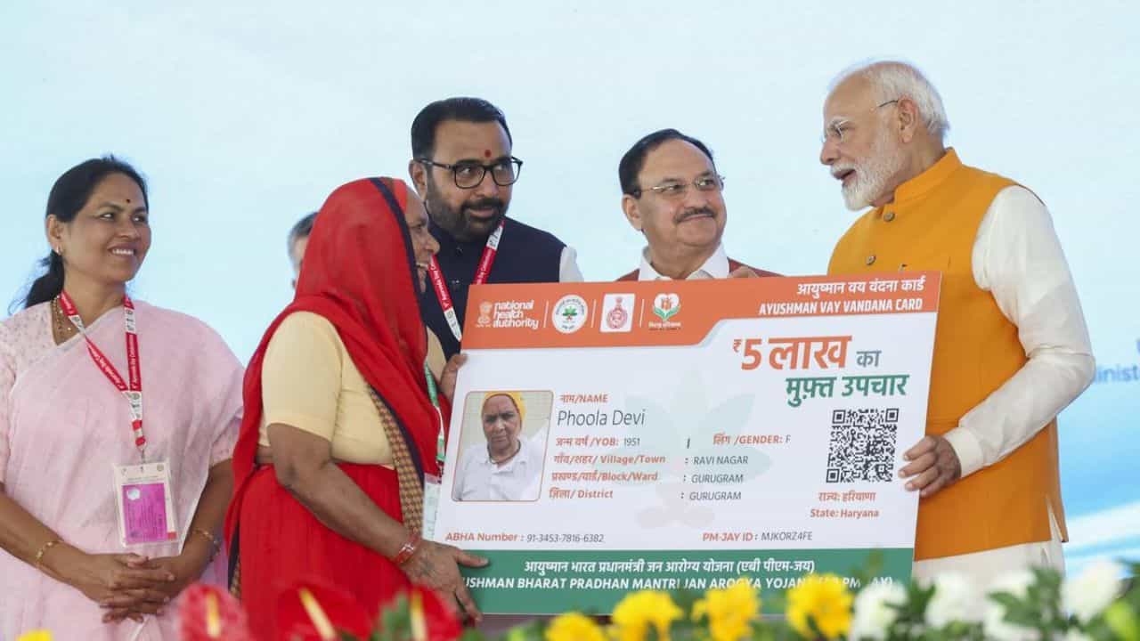 70 ವರ್ಷ ಮೇಲ್ಪಟ್ಟವರಿಗೆ ಉಚಿತ ಆರೋಗ್ಯ ವಿಮೆ! ಯೋಜನೆ ಕುರಿತಾದ ಮಾಹಿತಿ ಇಲ್ಲಿದೆ