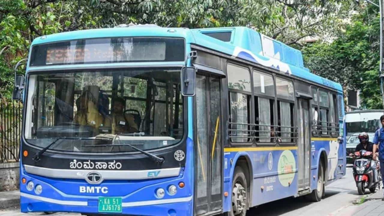 ಡ್ರೈವರ್-ಕಂಡಕ್ಟರ್ ಮೇಲೆ ಹಲ್ಲೆ ಪ್ರಕರಣ ಹೆಚ್ಚಳ: ಕೊನೆಗೂ ಎಚ್ಚೆತ್ತ ಬಿಎಂಟಿಸಿ ಅಧಿಕಾರಿಗಳು ಡ್ರೈವರ್-ಕಂಡಕ್ಟರ್ ಮೇಲೆ ಹಲ್ಲೆ ಪ್ರಕರಣ ಹೆಚ್ಚಳ: ಕೊನೆಗೂ ಎಚ್ಚೆತ್ತ ಬಿಎಂಟಿಸಿ ಅಧಿಕಾರಿಗಳು