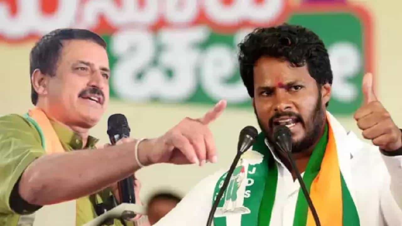 ಚನ್ನಪಟ್ಟಣದಲ್ಲಿ ಕಾಂಗ್ರೆಸ್, JDS ಮಧ್ಯೆ ಬೆಟ್ಟಿಂಗ್ ಭರಾಟೆ: ಯಾರು ಫೆವರೇಟ್...? ಚನ್ನಪಟ್ಟಣದಲ್ಲಿ ಕಾಂಗ್ರೆಸ್, JDS ಮಧ್ಯೆ ಬೆಟ್ಟಿಂಗ್ ಭರಾಟೆ: ಯಾರು ಫೆವರೇಟ್...?