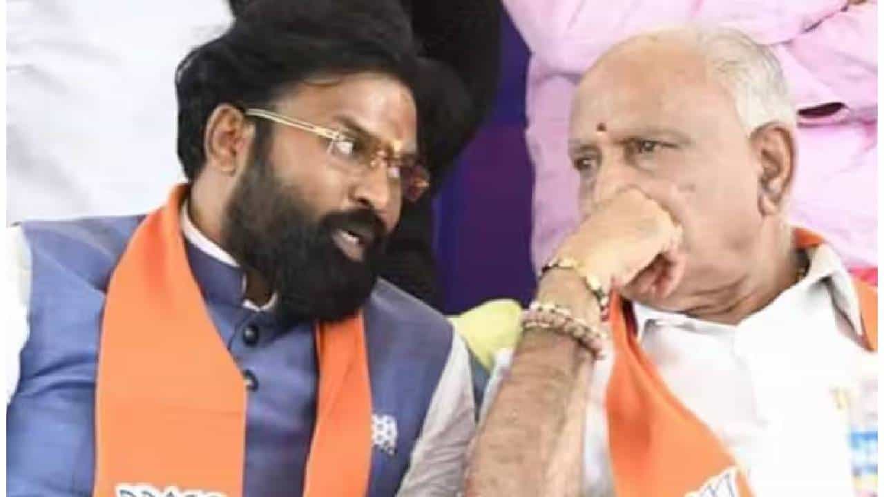 ಬಿಜೆಪಿ ಸರ್ಕಾರದ ಕೊರೊನಾ ಹಗರಣದ ಮತ್ತಷ್ಟು ಸ್ಫೋಟಕ ಅಂಶ ಬೆಳಕಿಗೆ: ಬಿಎಸ್ವೈ, ಶ್ರೀರಾಮುಲುಗೆ ಕುತ್ತು! ಬಿಜೆಪಿ ಸರ್ಕಾರದ ಕೊರೊನಾ ಹಗರಣದ ಮತ್ತಷ್ಟು ಸ್ಫೋಟಕ ಅಂಶ ಬೆಳಕಿಗೆ: ಬಿಎಸ್ವೈ, ಶ್ರೀರಾಮುಲುಗೆ ಕುತ್ತು!