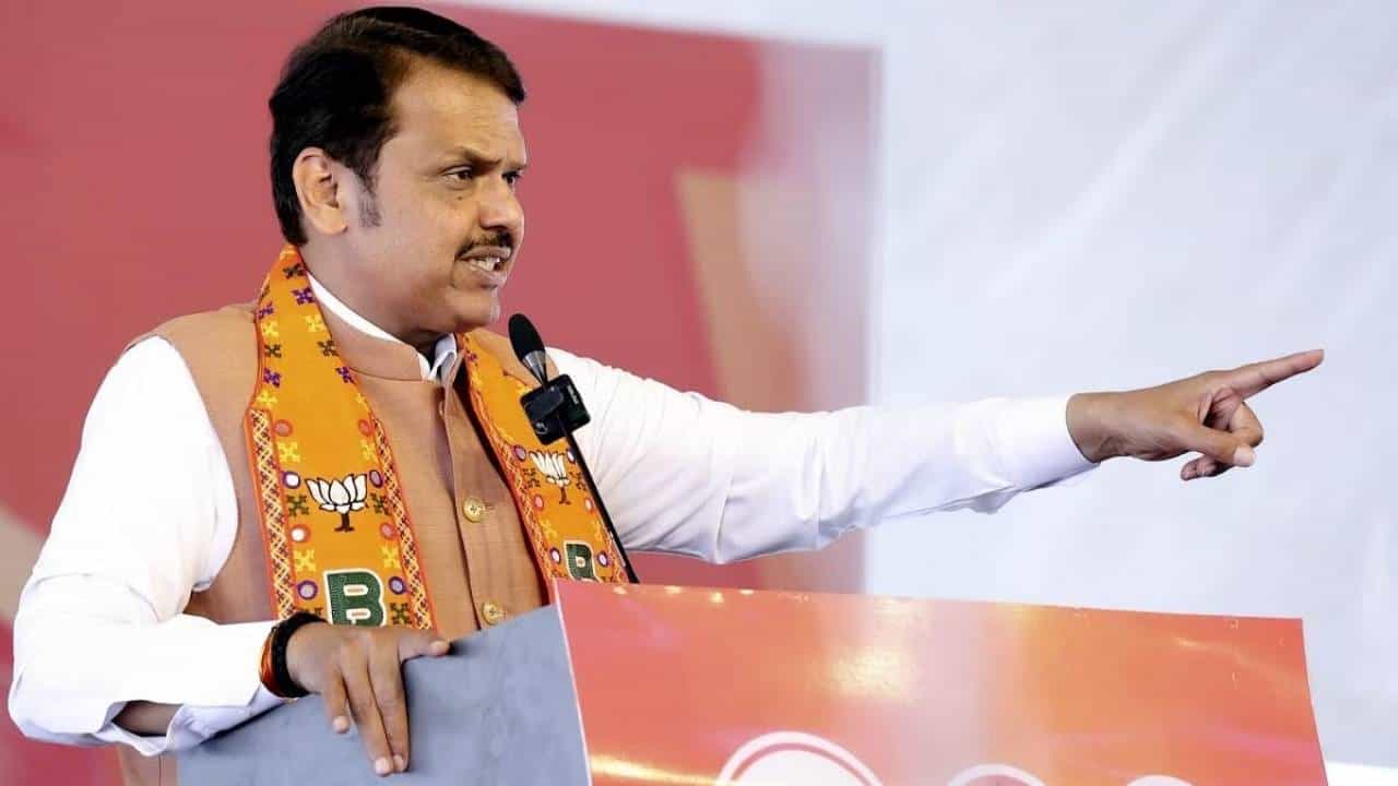 ಮಹಾರಾಷ್ಟ್ರದ ಮುಂದಿನ ಮುಖ್ಯಮಂತ್ರಿ ಯಾರಾಗ್ತಾರೆ, ದೇವೇಂದ್ರ ಫಡ್ನವಿಸ್ ಹೇಳಿದ್ದೇನು? ಮಹಾರಾಷ್ಟ್ರದ ಮುಂದಿನ ಮುಖ್ಯಮಂತ್ರಿ ಯಾರಾಗ್ತಾರೆ, ದೇವೇಂದ್ರ ಫಡ್ನವಿಸ್ ಹೇಳಿದ್ದೇನು?