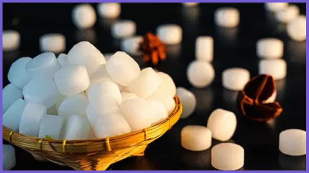 ದಿನನಿತ್ಯ ಪೂಜೆಗೆ ಬಳಸುವ ಕರ್ಪೂರ ಅಸಲಿಯೇ? ಕಂಡು ಹಿಡಿಯುವುದು ಹೇಗೆ? ಇಲ್ಲಿದೆ ಟಿಪ್ಸ್ ದಿನನಿತ್ಯ ಪೂಜೆಗೆ ಬಳಸುವ ಕರ್ಪೂರ ಅಸಲಿಯೇ? ಕಂಡು ಹಿಡಿಯುವುದು ಹೇಗೆ? ಇಲ್ಲಿದೆ ಟಿಪ್ಸ್