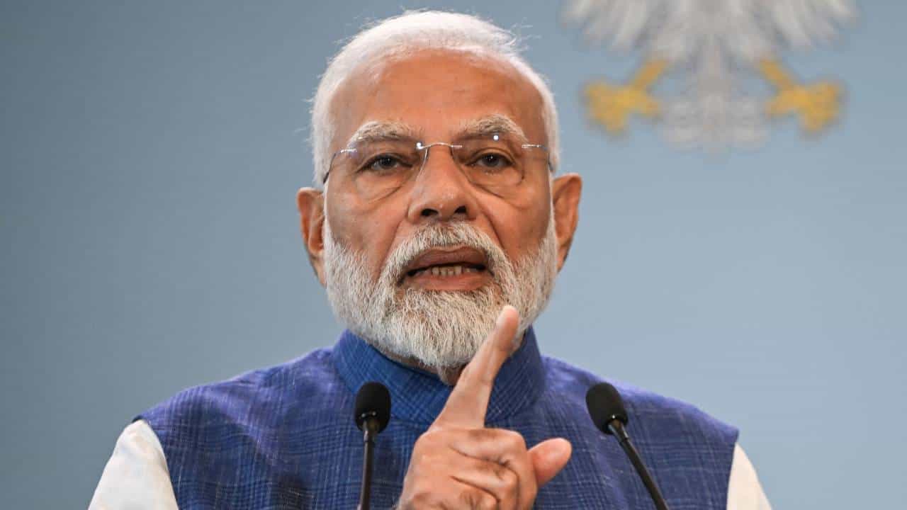 ಗ್ಯಾರಂಟಿ ಬಗ್ಗೆ ಖರ್ಗೆ ನೀಡಿದ ಎಚ್ಚರಿಕೆಯಿಂದ ಕಾಂಗ್ರೆಸ್ ಬಣ್ಣ ಬಯಲು: ಮೋದಿ ವಾಗ್ದಾಳಿ ಗ್ಯಾರಂಟಿ ಬಗ್ಗೆ ಖರ್ಗೆ ನೀಡಿದ ಎಚ್ಚರಿಕೆಯಿಂದ ಕಾಂಗ್ರೆಸ್ ಬಣ್ಣ ಬಯಲು: ಮೋದಿ ವಾಗ್ದಾಳಿ