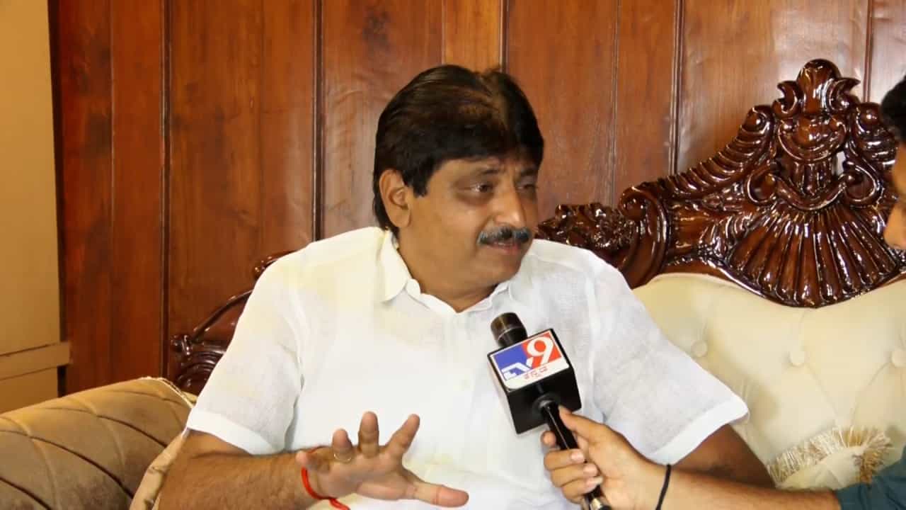 100 ಕೋಟಿ ಆಫರ್: ನನ್ನನ್ನು ಯಾರೂ ಸಂಪರ್ಕಿಸಿಲ್ಲವೆಂದ ಕಿತ್ತೂರು ಕಾಂಗ್ರೆಸ್ ಶಾಸಕ 100 ಕೋಟಿ ಆಫರ್: ನನ್ನನ್ನು ಯಾರೂ ಸಂಪರ್ಕಿಸಿಲ್ಲವೆಂದ ಕಿತ್ತೂರು ಕಾಂಗ್ರೆಸ್ ಶಾಸಕ