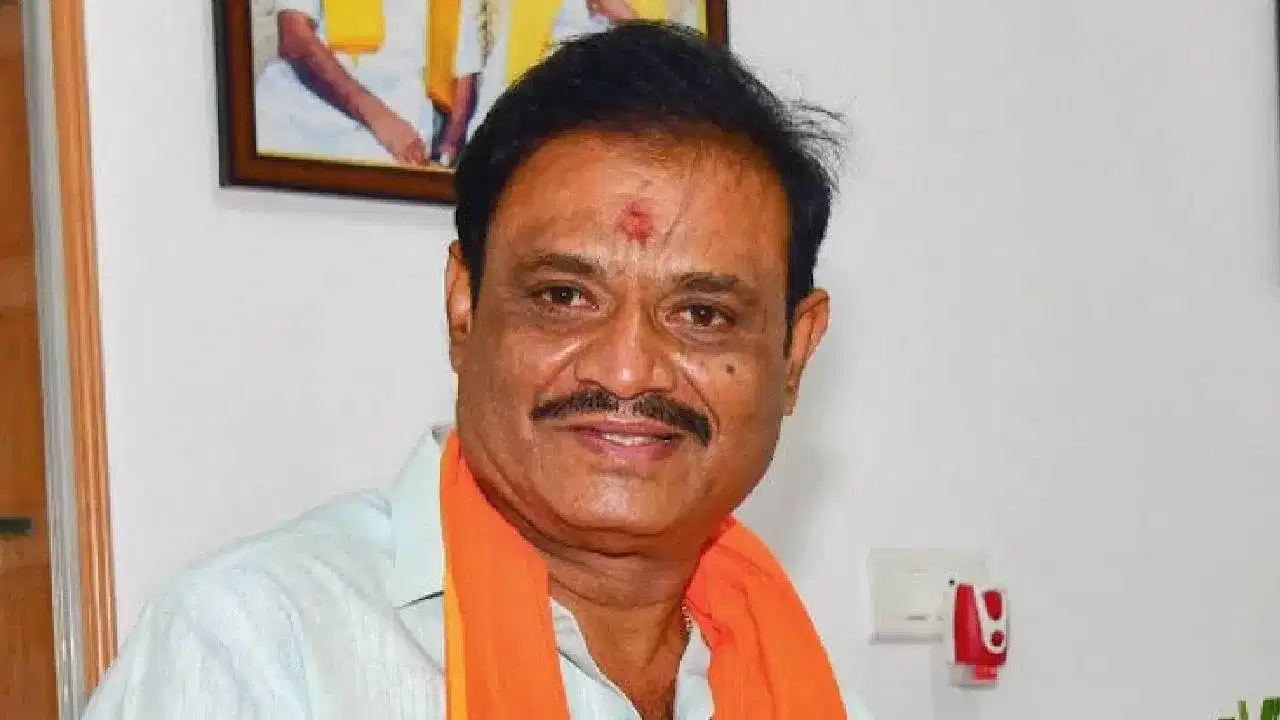 ಜಾತಿ ನಿಂದನೆ ಕೇಸ್: ಬಿಜೆಪಿ ಶಾಸಕ ಮುನಿರತ್ನ ಧ್ವನಿ ಎಂದು FSL ವರದಿಯಲ್ಲಿ ಧೃಡ ಜಾತಿ ನಿಂದನೆ ಕೇಸ್: ಬಿಜೆಪಿ ಶಾಸಕ ಮುನಿರತ್ನ ಧ್ವನಿ ಎಂದು FSL ವರದಿಯಲ್ಲಿ ಧೃಡ