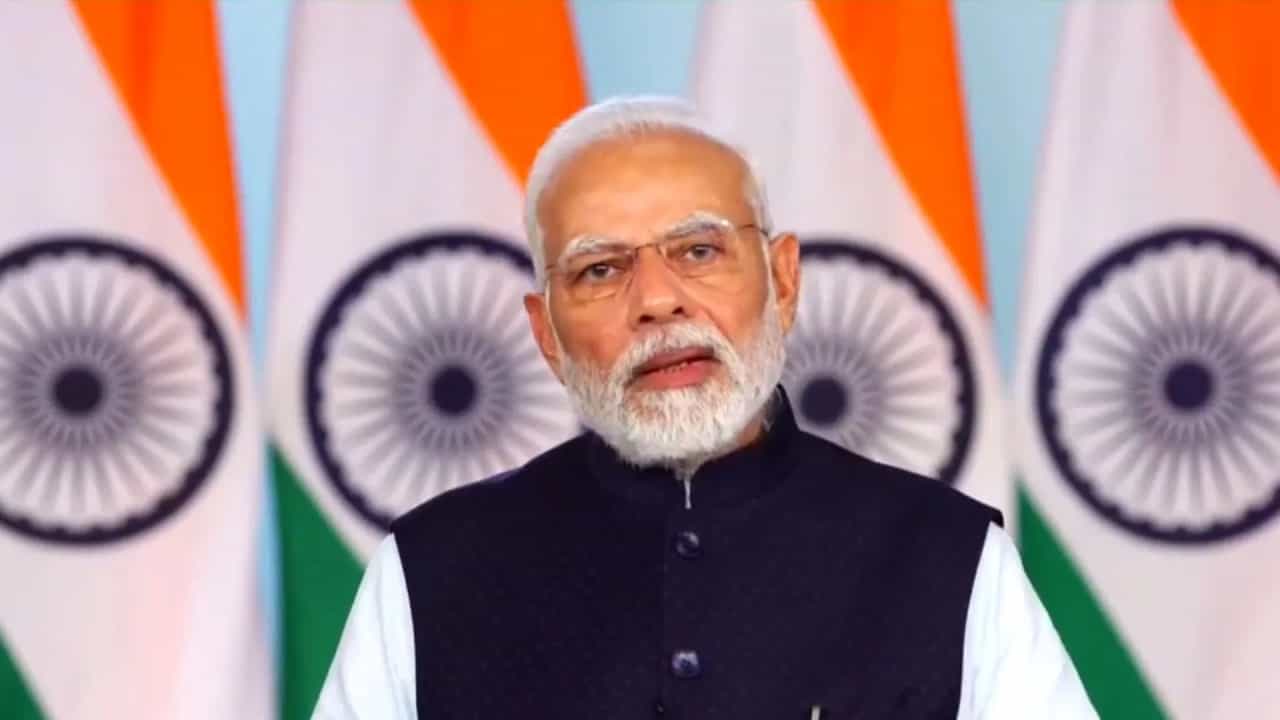 ಕನ್ನಡ ರಾಜ್ಯೋತ್ಸವಕ್ಕೆ ಕನ್ನಡದಲ್ಲೇ ಶುಭಾಶಯ ತಿಳಿಸಿದ ಪ್ರಧಾನಿ ಮೋದಿ ಕನ್ನಡ ರಾಜ್ಯೋತ್ಸವಕ್ಕೆ ಕನ್ನಡದಲ್ಲೇ ಶುಭಾಶಯ ತಿಳಿಸಿದ ಪ್ರಧಾನಿ ಮೋದಿ