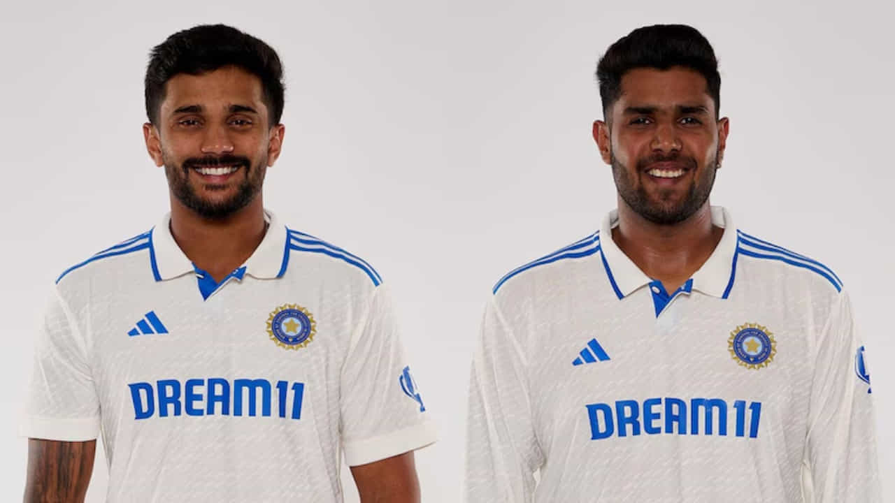 ಭಾರತ ಮತ್ತು ಆಸ್ಟ್ರೇಲಿಯಾ ನಡುವೆ ಬಾರ್ಡರ್-ಗವಾಸ್ಕರ್ ಟ್ರೋಫಿ ಆರಂಭವಾಗಿದ್ದು, ಇದರೊಂದಿಗೆ ಟೀಂ ಇಂಡಿಯಾದ ಇಬ್ಬರು ಯುವ ಆಟಗಾರರ ಟೆಸ್ಟ್ ವೃತ್ತಿಜೀವನ ಆರಂಭವಾಗಿದೆ. ಯುವ ಆಲ್ರೌಂಡರ್ ನಿತೀಶ್ ಕುಮಾರ್ ರೆಡ್ಡಿ ಮತ್ತು ವೇಗದ ಬೌಲರ್ ಹರ್ಷಿತ್ ರಾಣಾ ಟೀಂ ಇಂಡಿಯಾಗೆ ಪಾದಾರ್ಪಣೆ ಮಾಡುತ್ತಿದ್ದಾರೆ.