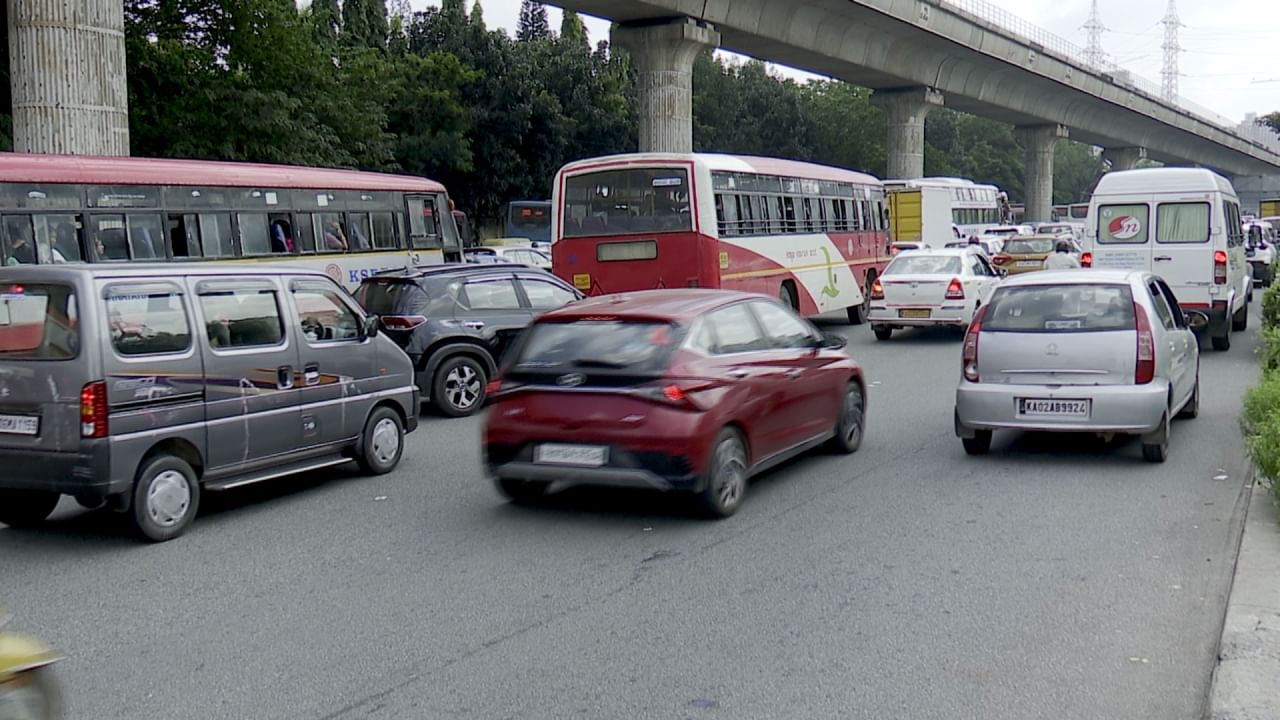 Big Update on Peenya Flyover: Traffic annoyance for motorists Fix to 8 months