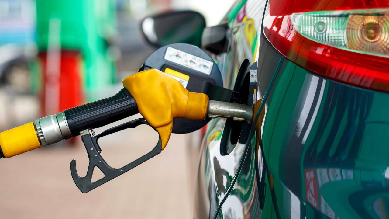 Petrol Diesel Price on November 14: ಮಹಾರಾಷ್ಟ್ರ, ಬಿಹಾರದಲ್ಲಿ ಪೆಟ್ರೋಲ್ ದರ ಇಳಿಕೆ