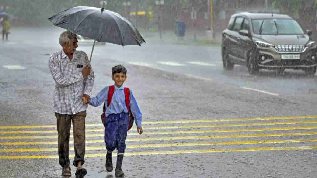 Karnataka Rains: ಬೆಂಗಳೂರು ಸೇರಿ ಕರ್ನಾಟಕದ 25ಕ್ಕೂ ಅಧಿಕ ಜಿಲ್ಲೆಗಳಲ್ಲಿ ಮಳೆ