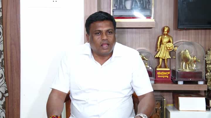 ಬಿಜೆಪಿಯಿಂದ 100 ಕೋಟಿ ರೂ. ಆಫರ್: ಕಾಂಗ್ರೆಸ್ ಶಾಸಕ ರವಿಕುಮಾರ್ ಗಣಿಗ ಮತ್ತೆ ಆರೋಪ ಬಿಜೆಪಿಯಿಂದ 100 ಕೋಟಿ ರೂ. ಆಫರ್: ಕಾಂಗ್ರೆಸ್ ಶಾಸಕ ರವಿಕುಮಾರ್ ಗಣಿಗ ಮತ್ತೆ ಆರೋಪ