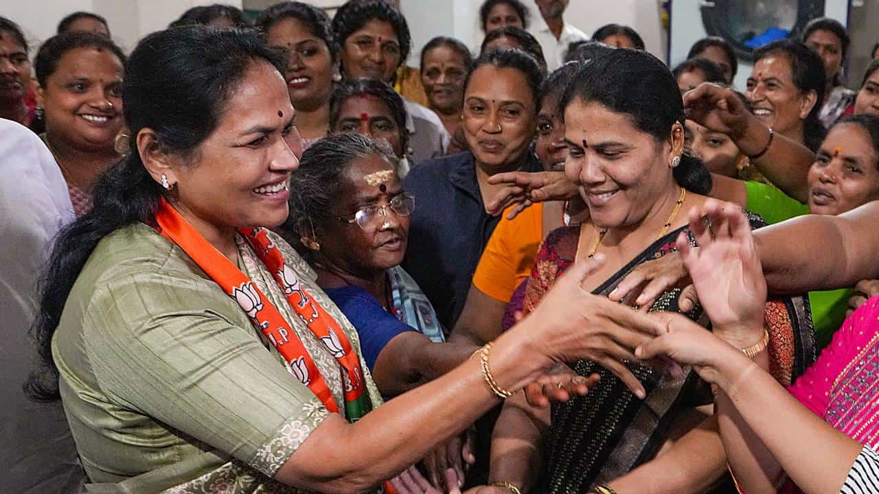 ಭಾರತದಲ್ಲಿ ಕಳೆದ 6 ವರ್ಷದಲ್ಲಿ ಮಹಿಳಾ ಉದ್ಯೋಗಿಗಳ ಸಂಖ್ಯೆ ಗಣನೀಯ ಏರಿಕೆ: ಸಚಿವೆ ಶೋಭಾ ಕರಂದ್ಲಾಜೆ ಭಾರತದಲ್ಲಿ ಕಳೆದ 6 ವರ್ಷದಲ್ಲಿ ಮಹಿಳಾ ಉದ್ಯೋಗಿಗಳ ಸಂಖ್ಯೆ ಗಣನೀಯ ಏರಿಕೆ: ಸಚಿವೆ ಶೋಭಾ ಕರಂದ್ಲಾಜೆ