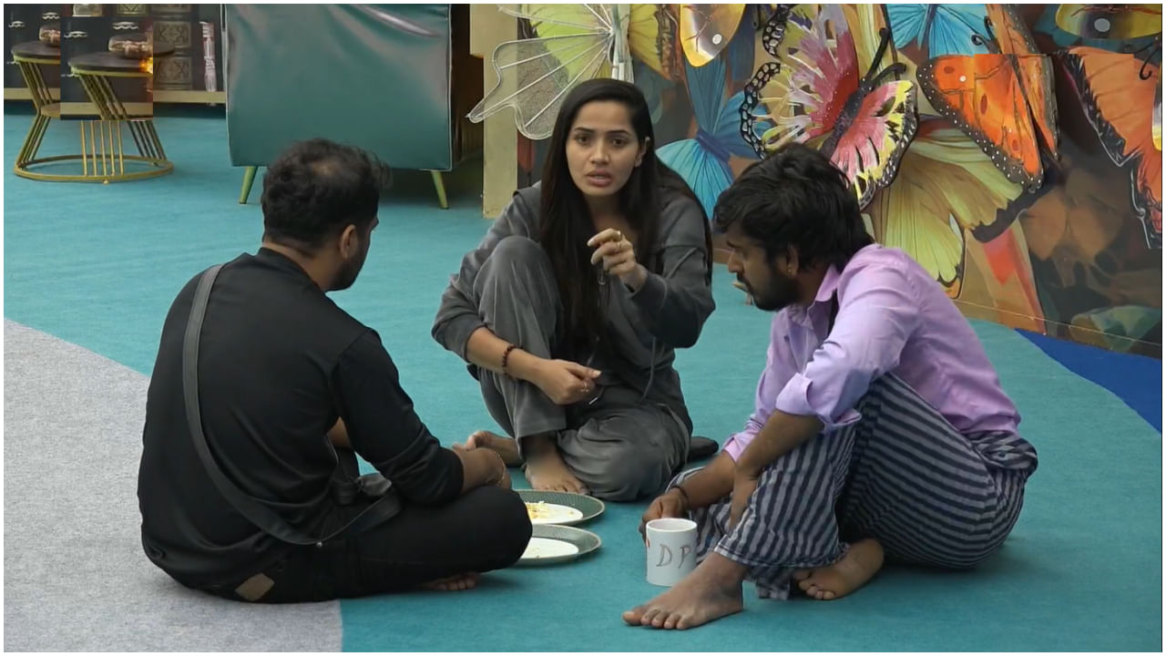 ‘ಕಳಪೆ ಬೋರ್ಡ್ ನಾನೇ ಹಾಕಿಕೊಳ್ತೇನೆ’: ಮೊದಲೇ ಸೋಲು ಒಪ್ಪಿಕೊಂಡ ಶೋಭಾ ಶೆಟ್ಟಿ ‘ಕಳಪೆ ಬೋರ್ಡ್ ನಾನೇ ಹಾಕಿಕೊಳ್ತೇನೆ’: ಮೊದಲೇ ಸೋಲು ಒಪ್ಪಿಕೊಂಡ ಶೋಭಾ ಶೆಟ್ಟಿ