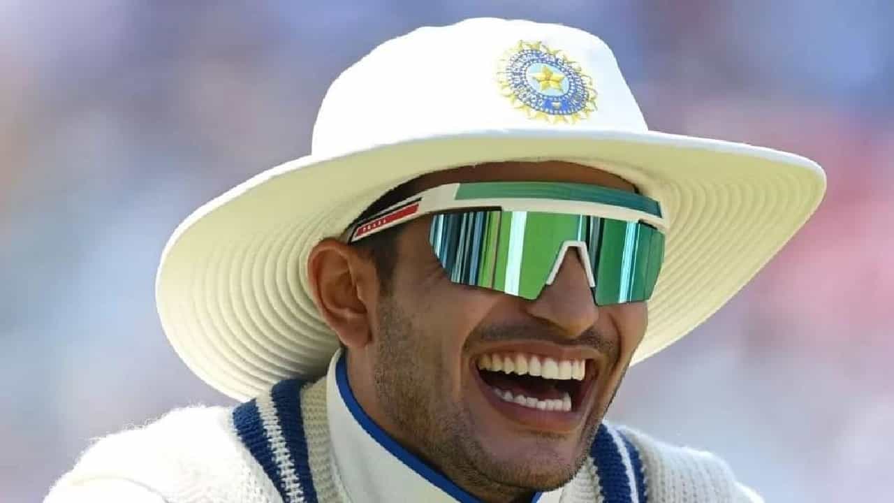 ಭಾರತ ಮತ್ತು ಆಸ್ಟ್ರೇಲಿಯಾ ನಡುವಣ ದ್ವಿತೀಯ ಟೆಸ್ಟ್ ಪಂದ್ಯವು ಡಿಸೆಂಬರ್ 6 ರಿಂದ ಶುರುವಾಗಲಿದೆ. ಈ ಪಂದ್ಯಕ್ಕೂ ಮುನ್ನ ಟೀಮ್ ಇಂಡಿಯಾ ಪ್ರೈಮ್ ಮಿನಿಸ್ಟರ್ ಇಲೆವೆನ್ ವಿರುದ್ಧ 2 ದಿನಗಳ ಅಭ್ಯಾಸ ಪಂದ್ಯವಾಡಲಿದೆ. ಕ್ಯಾನ್ಬೆರಾದಲ್ಲಿ ನಡೆಯಲಿರುವ ಈ ಪಂದ್ಯದಲ್ಲಿ ಟೀಮ್ ಇಂಡಿಯಾದ ಯುವ ದಾಂಡಿಗ ಶುಭ್ಮನ್ ಗಿಲ್ ಕಾಣಿಸಿಕೊಳ್ಳುವ ಸಾಧ್ಯತೆಯಿದೆ.