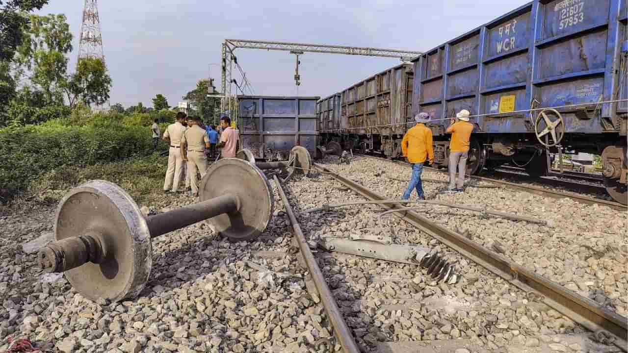 Train Derails: ತೆಲಂಗಾಣದಲ್ಲಿ ಹಳಿ ತಪ್ಪಿದ 11 ರೈಲ್ವೆ ಬೋಗಿಗಳು, ದೆಹಲಿ-ಚೆನ್ನೈ ಮಾರ್ಗದಲ್ಲಿ ಸಂಚಾರ ಸ್ಥಗಿತ