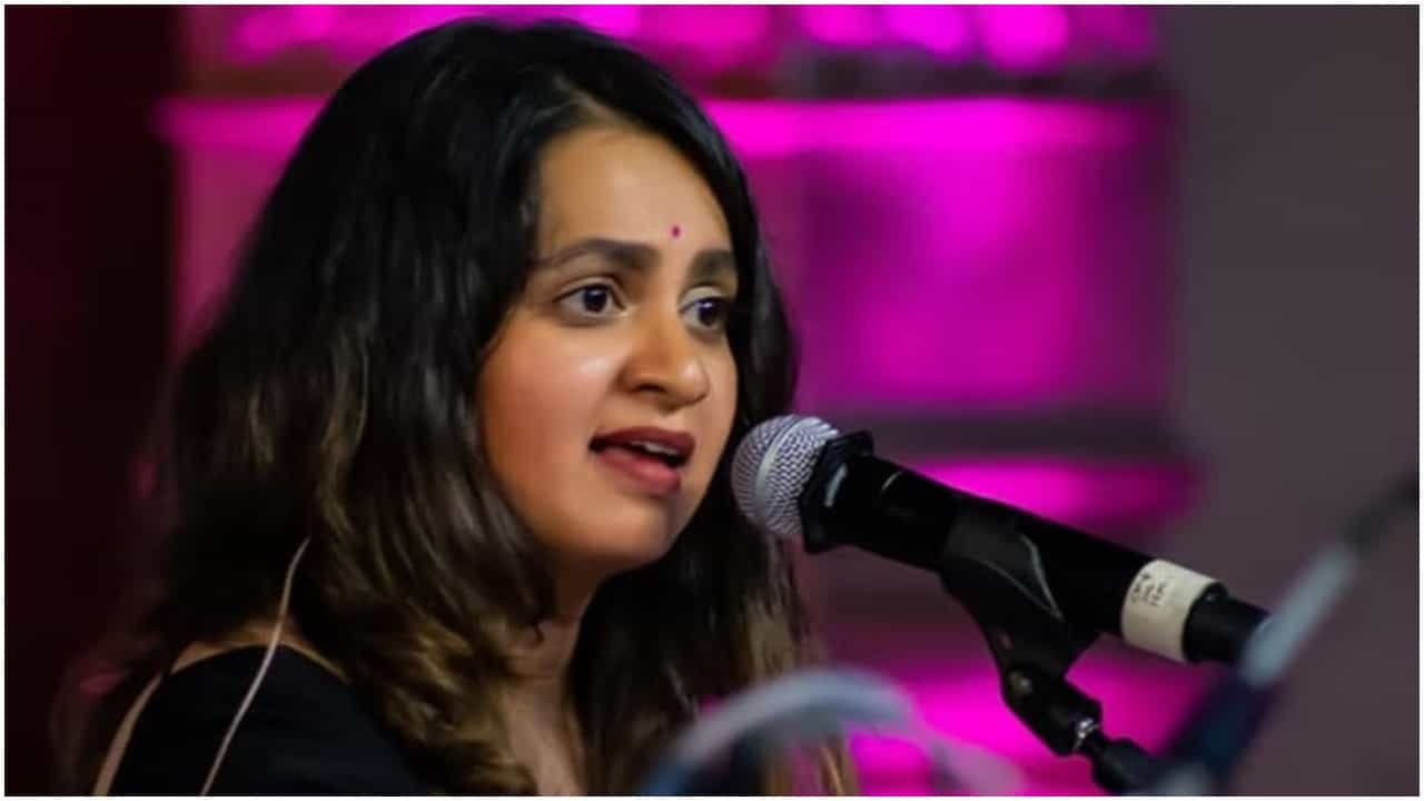 ಗ್ರ್ಯಾಮಿ ನಾಮಿನೇಷನ್ನಲ್ಲಿ ‘ಮಗಳು ಜಾನಕಿ’ ಟೈಟಲ್ ಸಾಂಗ್ ಗಾಯಕಿ ವಾರಿಜಾಶ್ರೀ ವೇಣುಗೋಪಲ್ ಹೆಸರು ಗ್ರ್ಯಾಮಿ ನಾಮಿನೇಷನ್ನಲ್ಲಿ ‘ಮಗಳು ಜಾನಕಿ’ ಟೈಟಲ್ ಸಾಂಗ್ ಗಾಯಕಿ ವಾರಿಜಾಶ್ರೀ ವೇಣುಗೋಪಲ್ ಹೆಸರು