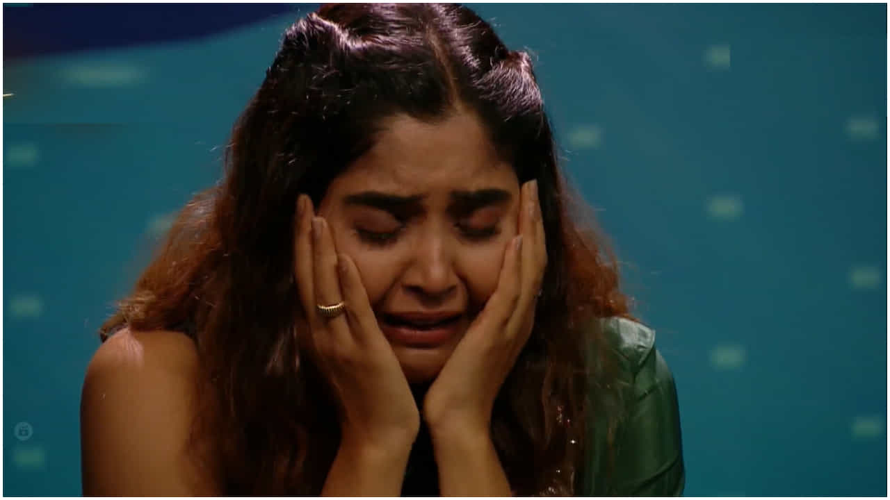 BBK 11 Elimination: ಎಲಿಮಿನೇಷನ್ ವಿಷಯ ತಿಳಿದ ಕೂಡಲೇ ಅಳುತ್ತಾ ಕುಸಿದು ಕುಳಿತ ಐಶ್ವರ್ಯಾ BBK 11 Elimination: ಎಲಿಮಿನೇಷನ್ ವಿಷಯ ತಿಳಿದ ಕೂಡಲೇ ಅಳುತ್ತಾ ಕುಸಿದು ಕುಳಿತ ಐಶ್ವರ್ಯಾ
