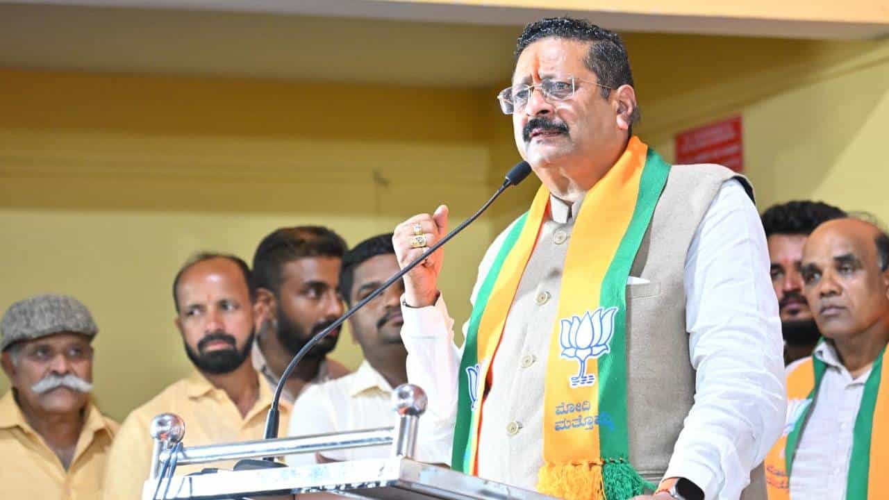 ಶಿಸ್ತು ಸಮಿತಿಯ ಶೋಕಾಸ್ ನೋಟಿಸ್ ಬಗ್ಗೆ ಅನುಮಾವಿದೆ, ವಿಜಯೇಂದ್ರ ವಿರುದ್ಧ ಹೋರಾಟ ನಿರಂತರ: ಯತ್ನಾಳ್ ಶಿಸ್ತು ಸಮಿತಿಯ ಶೋಕಾಸ್ ನೋಟಿಸ್ ಬಗ್ಗೆ ಅನುಮಾವಿದೆ, ವಿಜಯೇಂದ್ರ ವಿರುದ್ಧ ಹೋರಾಟ ನಿರಂತರ: ಯತ್ನಾಳ್