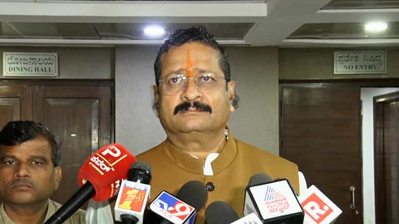 ದೆಹಲಿಯಲ್ಲಿ ಯತ್ನಾಳ್ಗೆ ಬಿಜೆಪಿ ಹೈಕಮಾಂಡ್ ಕಿವಿಮಾತು: ಪಾಠಕ್ ಶಿಸ್ತಿನ ಪಾಠ