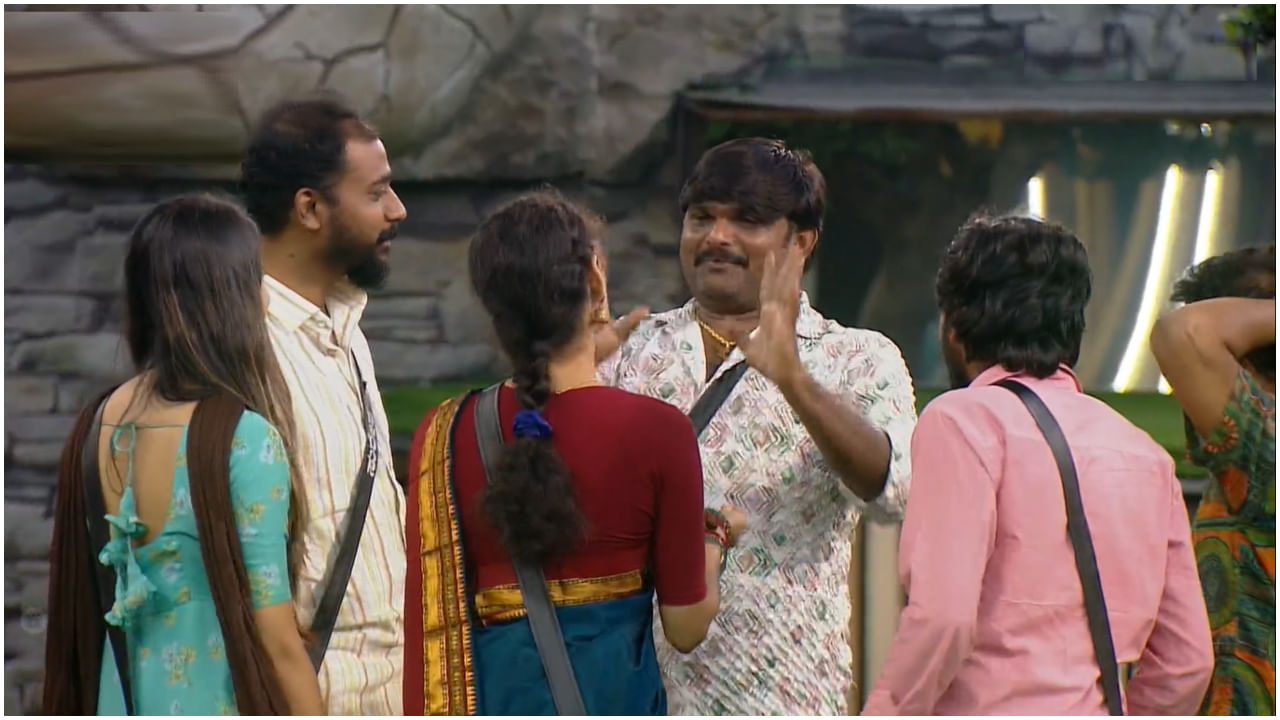 ವರ್ತೂರು ಸಂತೋಷ್ ಮತ್ತು ತುಕಾಲಿ ಸಂತೋಷ್ ಅವರು ‘ಬಿಗ್ ಬಾಸ್ ಕನ್ನಡ ಸೀಸನ್ 10’ ಶೋನಲ್ಲಿ ಸ್ಪರ್ಧಿಸಿದ್ದರು. ಈಗ 11ನೇ ಸೀಸನ್ಗೆ ಅವರು ಬಂದಿದ್ದಾರೆ. ಆದರೆ ಅವರು ಈ ಬಾರಿ ಸ್ಪರ್ಧಿಸುತ್ತಿಲ್ಲ. ಬದಲಿಗೆ, ಗೆಸ್ಟ್ ಆಗಿ ಬಂದಿದ್ದಾರೆ. ಖುಷಿಯಾಗಿ ಕಾಲ ಕಳೆದಿದ್ದಾರೆ.