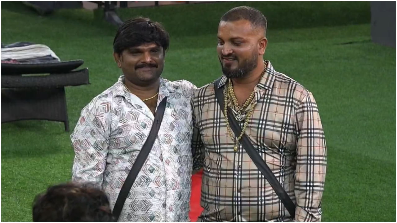 10ನೇ ಸೀಸನ್ನಲ್ಲಿ ತುಕಾಲಿ ಸಂತೋಷ್ ಅವರು ವರ್ತೂರು ಸಂತೋಷ್ ಜೊತೆ ಹೆಚ್ಚು ಕಾಲ ಕಳೆದಿದ್ದರು. ಅವರಿಬ್ಬರು ಜೋಡಿಯಾಗಿಯೇ ಇರುತ್ತಿದ್ದರು. ಈಗ ಗೆಸ್ಟ್ ಆಗಿ ಕೂಡ ಜೋಡಿಯಾಗಿ ಬಂದಿದ್ದಾರೆ. ಅವರ ಉಪಸ್ಥಿತಿಯಿಂದ 11ನೇ ಸೀಸನ್ ಸ್ಪರ್ಧಿಗಳಿಗೆ ಜೋಶ್ ಬಂದಿದೆ.