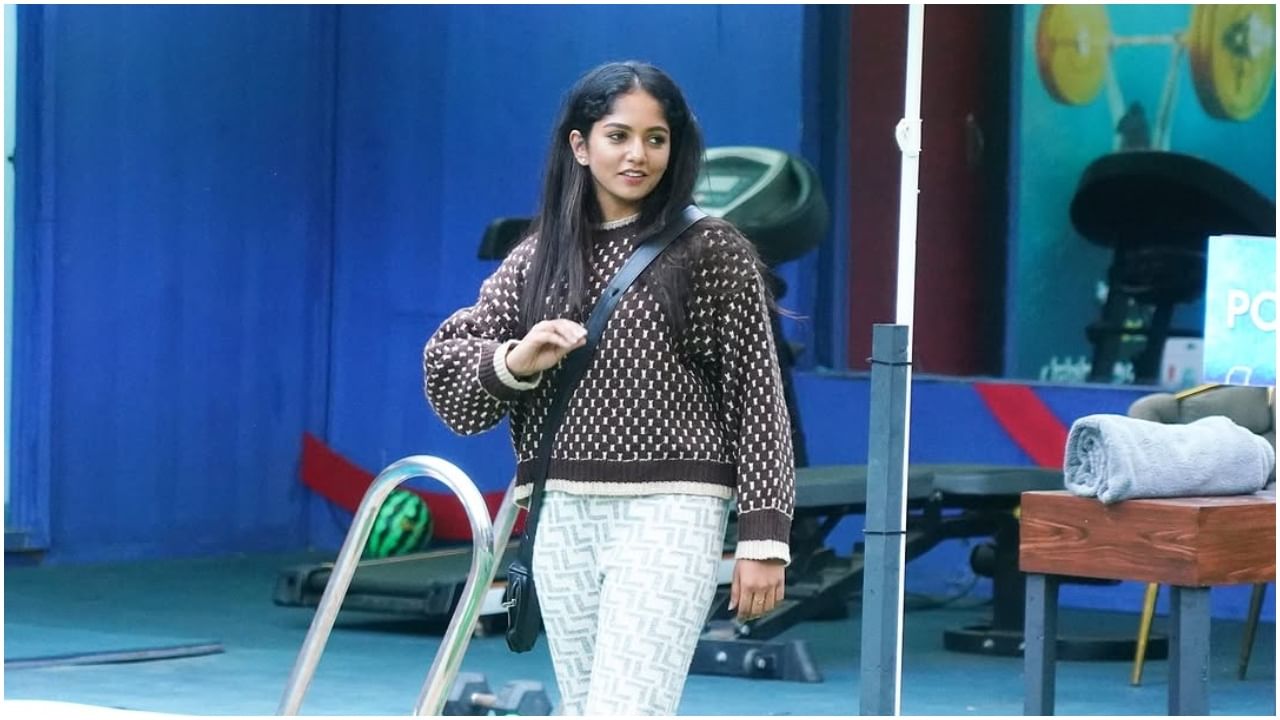 ನಿಜಕ್ಕೂ ಮೋಸ ಮಾಡಿ ಕ್ಯಾಪ್ಟನ್ ಆದ್ರಾ ಭವ್ಯಾ? ಕ್ಯಾಪ್ಟನ್ಸಿ ಟಾಸ್ಕ್ನಲ್ಲಿ ಆಗಿದ್ದೇನು? ನಿಜಕ್ಕೂ ಮೋಸ ಮಾಡಿ ಕ್ಯಾಪ್ಟನ್ ಆದ್ರಾ ಭವ್ಯಾ? ಕ್ಯಾಪ್ಟನ್ಸಿ ಟಾಸ್ಕ್ನಲ್ಲಿ ಆಗಿದ್ದೇನು?