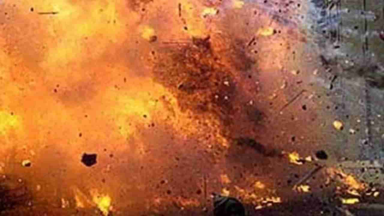 West Bengal Bomb Blast: ಮುರ್ಷಿದಾಬಾದ್ನಲ್ಲಿ ಬಾಂಬ್ ತಯಾರಿಸುವಾಗ ಸ್ಫೋಟ, ಮೂವರು ಸಾವು