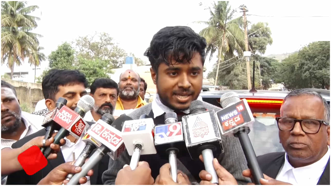 ನನ್ನನ್ನು ಮಾತ್ರ ಯಾಕೆ ಅರೆಸ್ಟ್ ಮಾಡಿದ್ದಾರೆ? ನ್ಯಾಯ ಕೇಳಿದ ಡ್ರೋನ್ ಪ್ರತಾಪ್ ನನ್ನನ್ನು ಮಾತ್ರ ಯಾಕೆ ಅರೆಸ್ಟ್ ಮಾಡಿದ್ದಾರೆ? ನ್ಯಾಯ ಕೇಳಿದ ಡ್ರೋನ್ ಪ್ರತಾಪ್