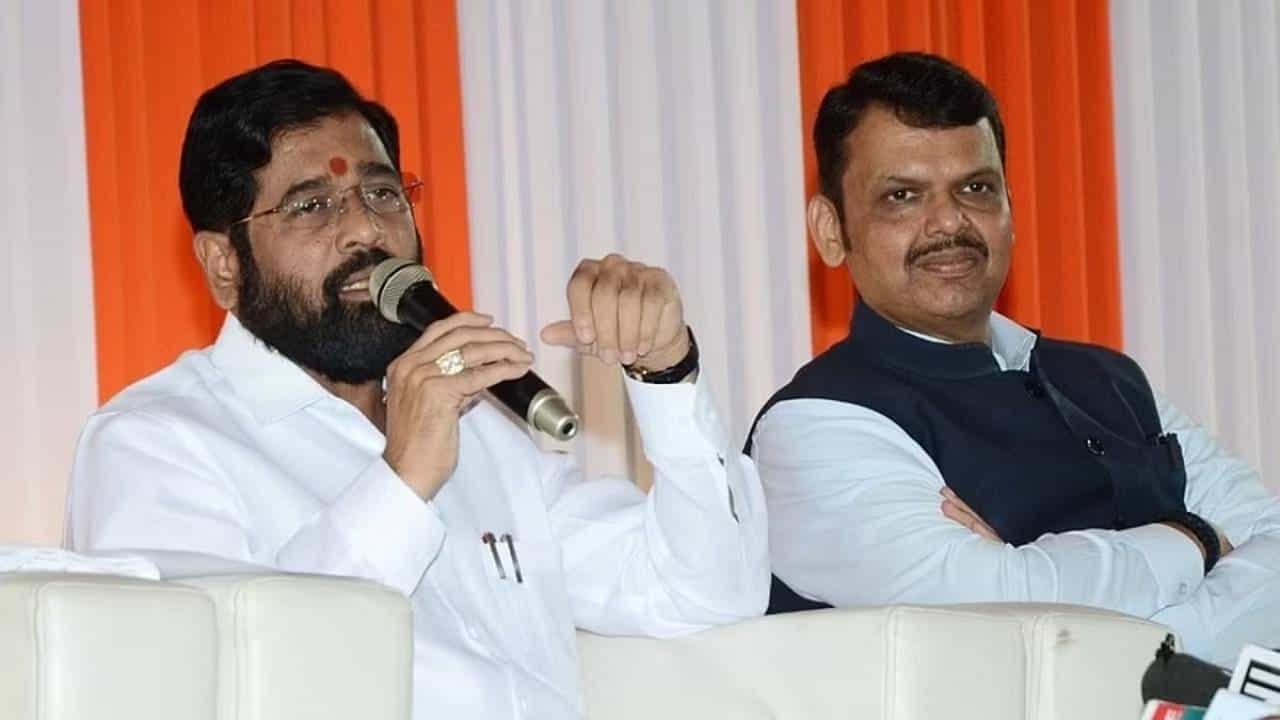 ಏಕನಾಥ್ ಶಿಂಧೆಗೆ ಕರೆ ಮಾಡಿ ಆರೋಗ್ಯ ವಿಚಾರಿಸಿದ ದೇವೇಂದ್ರ ಫಡ್ನವಿಸ್ ಏಕನಾಥ್ ಶಿಂಧೆಗೆ ಕರೆ ಮಾಡಿ ಆರೋಗ್ಯ ವಿಚಾರಿಸಿದ ದೇವೇಂದ್ರ ಫಡ್ನವಿಸ್