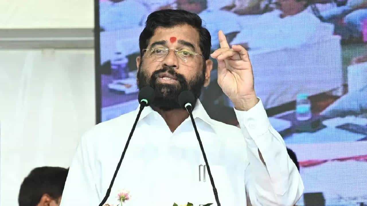 ತೀವ್ರ ಅನಾರೋಗ್ಯ, ಥಾಣೆಯ ಆಸ್ಪತ್ರೆಗೆ ದಾಖಲಾದ ಏಕನಾಥ್ ಶಿಂಧೆ ತೀವ್ರ ಅನಾರೋಗ್ಯ, ಥಾಣೆಯ ಆಸ್ಪತ್ರೆಗೆ ದಾಖಲಾದ ಏಕನಾಥ್ ಶಿಂಧೆ
