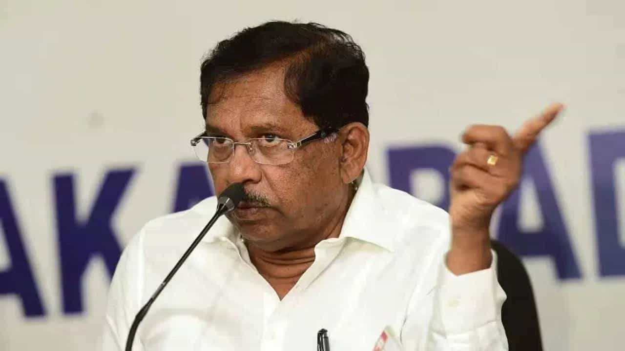 180ಕ್ಕೂ ಹೆಚ್ಚು ಅಕ್ರಮ ಬಾಂಗ್ಲಾ, ಪಾಕ್ ವಲಸಿಗರ ಬಂಧನ, ಗಡಿಪಾರಿಗೆ ವಿಶೇಷ ಕಾರ್ಯಪಡೆ: ಪರಮೇಶ್ವರ್ 180ಕ್ಕೂ ಹೆಚ್ಚು ಅಕ್ರಮ ಬಾಂಗ್ಲಾ, ಪಾಕ್ ವಲಸಿಗರ ಬಂಧನ, ಗಡಿಪಾರಿಗೆ ವಿಶೇಷ ಕಾರ್ಯಪಡೆ: ಪರಮೇಶ್ವರ್
