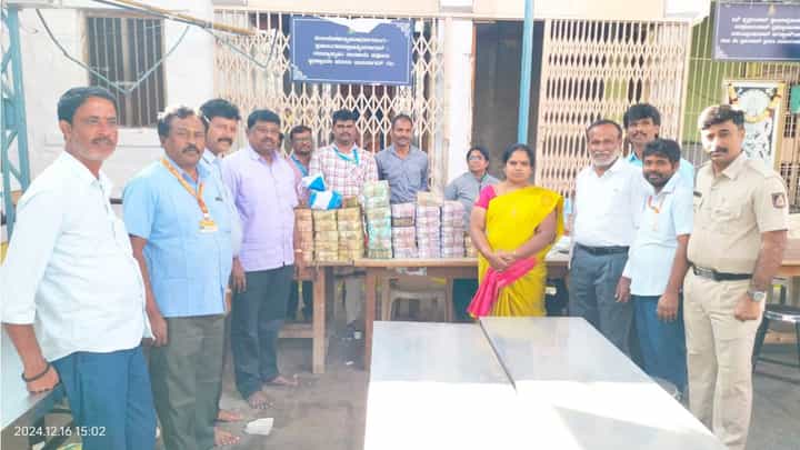 ಘಾಟಿ ಸುಭ್ರಮಣ್ಯ ದೇವಸ್ಥಾನದ ಹುಂಡಿ ಎಣಿಕೆ: 75 ಲಕ್ಷ ನಗದು ಸಂಗ್ರಹ ಘಾಟಿ ಸುಭ್ರಮಣ್ಯ ದೇವಸ್ಥಾನದ ಹುಂಡಿ ಎಣಿಕೆ: 75 ಲಕ್ಷ ನಗದು ಸಂಗ್ರಹ