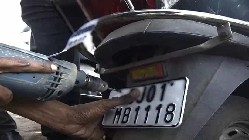ವಾಹನ ಮಾಲೀಕರಿಗೆ ಬಿಗ್ ರಿಲೀಫ್: ಹೆಚ್ಎಸ್ಆರ್ಪಿ ಅಳವಡಿಸದ ವಾಹನ ಮಾಲೀಕರ ಮೇಲೆ ಸದ್ಯಕ್ಕಿಲ್ಲ ಕ್ರಮ