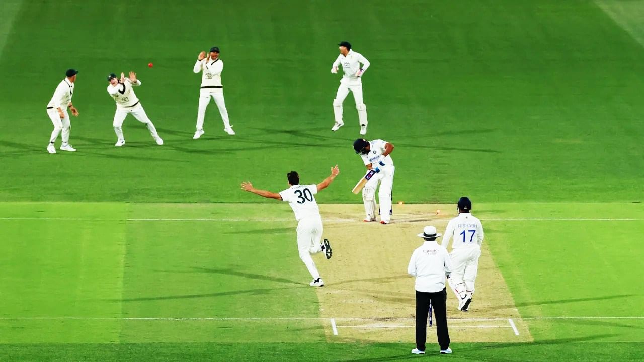 ಅತ್ಯಲ್ಪ ಮೊತ್ತಕ್ಕೆ ಟೀಮ್ ಇಂಡಿಯಾ ಆಲೌಟ್: ಆಸ್ಟ್ರೇಲಿಯಾಗೆ ಎರಡಂಕಿ ರನ್ಗಳ ಗುರಿ ಅತ್ಯಲ್ಪ ಮೊತ್ತಕ್ಕೆ ಟೀಮ್ ಇಂಡಿಯಾ ಆಲೌಟ್: ಆಸ್ಟ್ರೇಲಿಯಾಗೆ ಎರಡಂಕಿ ರನ್ಗಳ ಗುರಿ