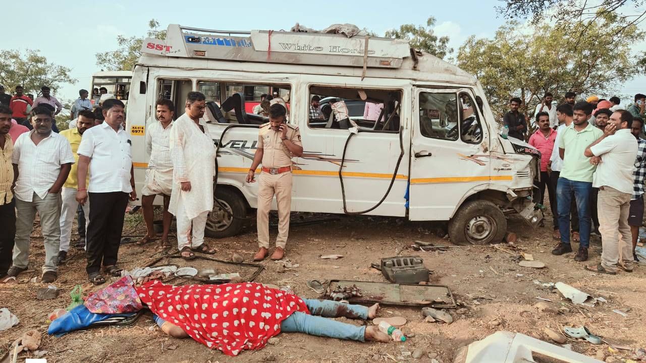 ಮೃತ ವಿನೂತಾ ಹಾಗೂ ಅನೂಪ್ ಮಾಧವ್ ಕಲಬುರಗಿಯ ಸ್ಟೇಷನ್ ಬಜಾರ್ ಏರಿಯಾದ ನಿವಾಸಿಗಳಾಗಿದ್ದರೆ, ಮೃತ ಬೈಕ್ ಸವಾರ ಬಸವರಾಜ್ ಗೊಬ್ಬೂರ್ (ಬಿ) ಗ್ರಾಮದ ನಿವಾಸಿಯಾಗಿದ್ದಾರೆ.