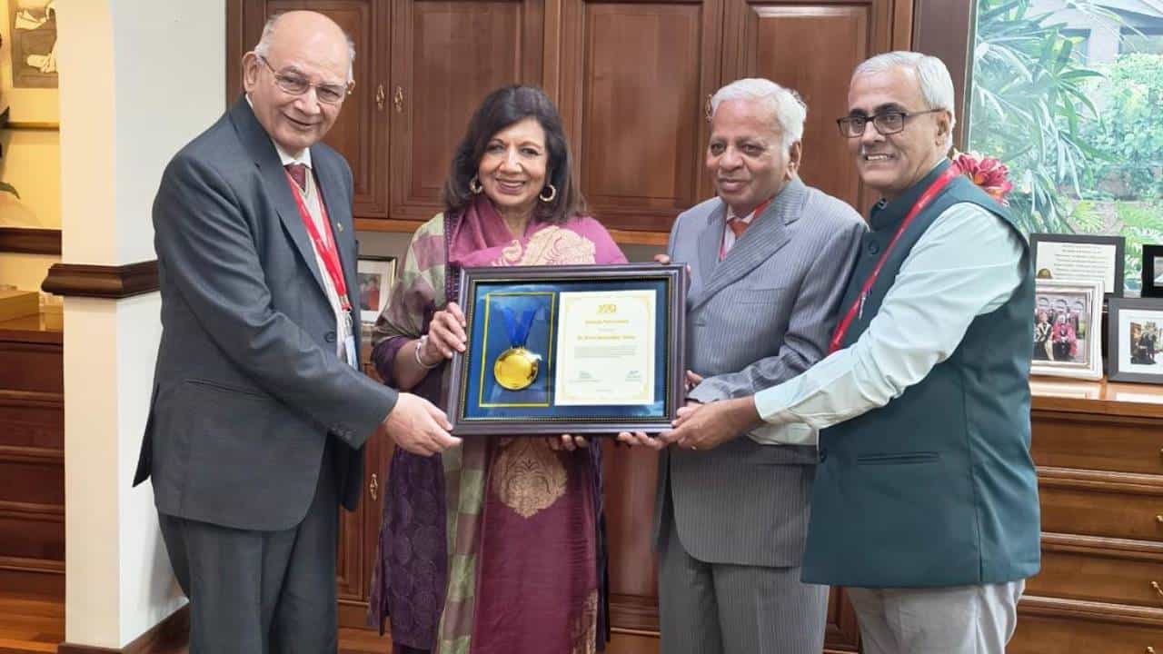 ಭಾರತದಲ್ಲಿ ಬಯೋಸೈನ್ಸ್ ಆಂದೋಲನಕ್ಕಾಗಿ ಕಿರಣ್ ಮಜುಂದಾರ್-ಷಾಗೆ ಜಮ್ಶೆಡ್ಜಿ ಟಾಟಾ ಪ್ರಶಸ್ತಿ ಭಾರತದಲ್ಲಿ ಬಯೋಸೈನ್ಸ್ ಆಂದೋಲನಕ್ಕಾಗಿ ಕಿರಣ್ ಮಜುಂದಾರ್-ಷಾಗೆ ಜಮ್ಶೆಡ್ಜಿ ಟಾಟಾ ಪ್ರಶಸ್ತಿ