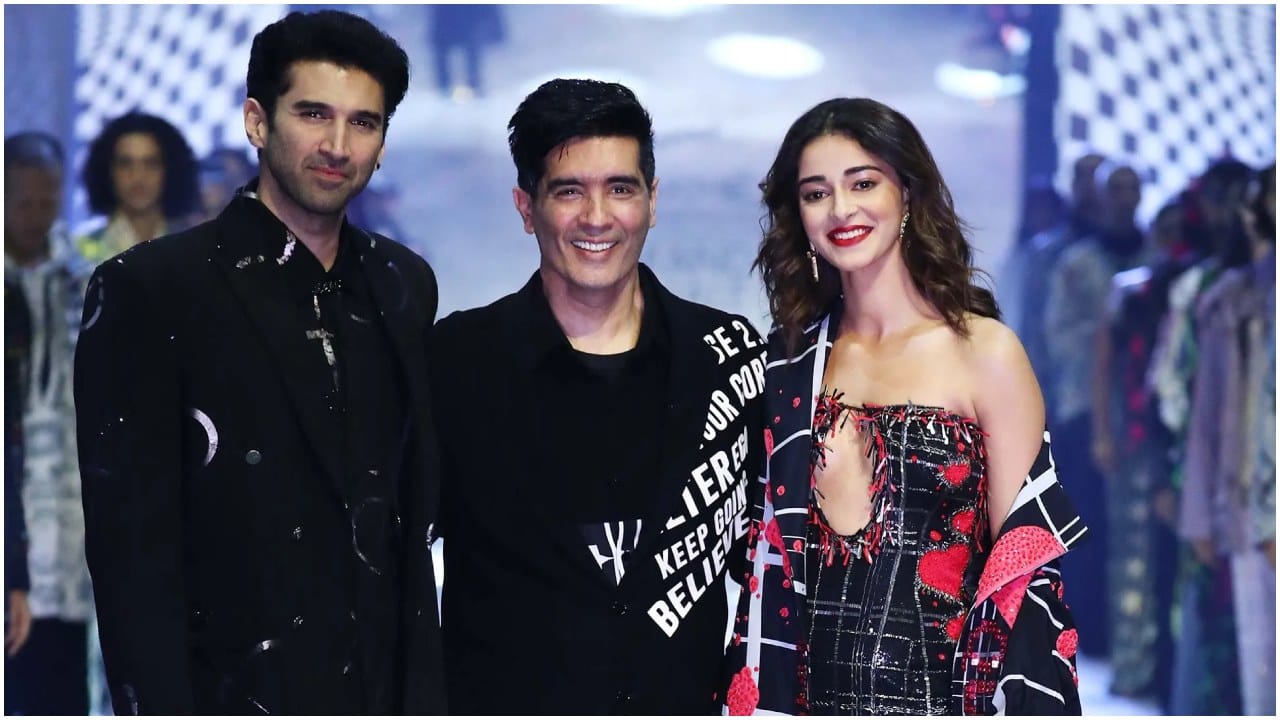 ಮನಿಶ್ ಮಲ್ಹೋತ್ರಾ ಬಳಿ ಬಟ್ಟೆ ಖರೀದಿಸಬೇಕಿದ್ರೆ ಜೇಬ್ ಗಟ್ಟಿ ಇರಬೇಕು; ಇವರು ಚಾರ್ಜ್ ಮಾಡೋದೆಷ್ಟು? ಮನಿಶ್ ಮಲ್ಹೋತ್ರಾ ಬಳಿ ಬಟ್ಟೆ ಖರೀದಿಸಬೇಕಿದ್ರೆ ಜೇಬ್ ಗಟ್ಟಿ ಇರಬೇಕು; ಇವರು ಚಾರ್ಜ್ ಮಾಡೋದೆಷ್ಟು?