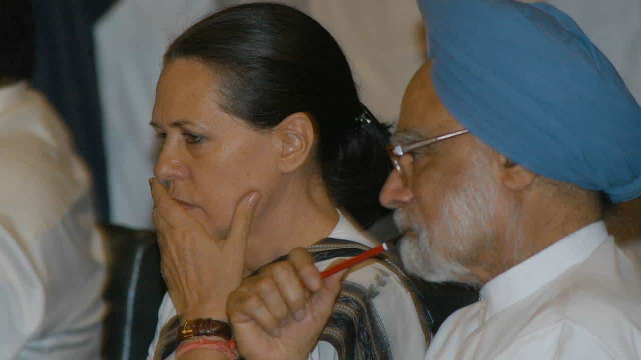 Manmohan Singh: 33 ವರ್ಷಗಳ ರಾಜಕೀಯ ಜೀವನದಲ್ಲಿ ಒಂದೇ ಬಾರಿ ಚುನಾವಣೆಯಲ್ಲಿ ಸ್ಪರ್ಧಿಸಿದ್ದ ಮನಮೋಹನ್ ಸಿಂಗ್ Manmohan Singh: 33 ವರ್ಷಗಳ ರಾಜಕೀಯ ಜೀವನದಲ್ಲಿ ಒಂದೇ ಬಾರಿ ಚುನಾವಣೆಯಲ್ಲಿ ಸ್ಪರ್ಧಿಸಿದ್ದ ಮನಮೋಹನ್ ಸಿಂಗ್