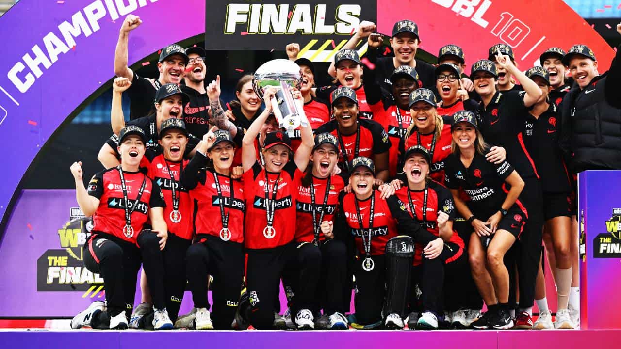 WBBL 2024: ಕೊನೆಗೂ ಚಾಂಪಿಯನ್ ಪಟ್ಟಕ್ಕೇರಿದ ಮೆಲ್ಬೋರ್ನ್ ರೆನೆಗೇಡ್ಸ್ WBBL 2024: ಕೊನೆಗೂ ಚಾಂಪಿಯನ್ ಪಟ್ಟಕ್ಕೇರಿದ ಮೆಲ್ಬೋರ್ನ್ ರೆನೆಗೇಡ್ಸ್