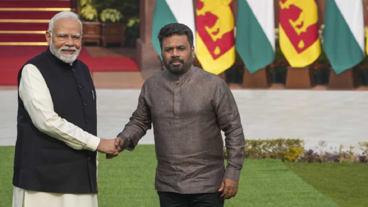 ನಮ್ಮ ದೇಶದ ಭೂಮಿಯನ್ನು ಭಾರತದ ವಿರುದ್ಧ ಬಳಸಲು ಬಿಡುವುದಿಲ್ಲ; ಮೋದಿಗೆ ಶ್ರೀಲಂಕಾ ಅಧ್ಯಕ್ಷ ಭರವಸೆ ನಮ್ಮ ದೇಶದ ಭೂಮಿಯನ್ನು ಭಾರತದ ವಿರುದ್ಧ ಬಳಸಲು ಬಿಡುವುದಿಲ್ಲ; ಮೋದಿಗೆ ಶ್ರೀಲಂಕಾ ಅಧ್ಯಕ್ಷ ಭರವಸೆ