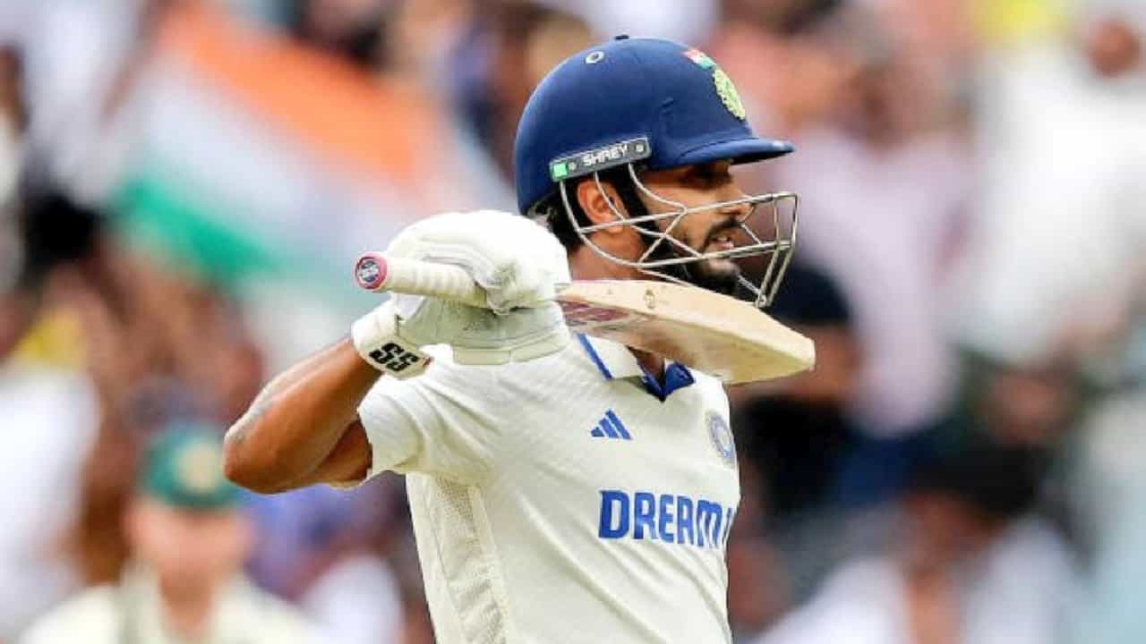 ತಗ್ಗೋದೆ ಇಲ್ಲ... ಆಸ್ಟ್ರೇಲಿಯನ್ನರ ಮುಂದೆ ಪುಷ್ಪ ಸ್ಟೈಲ್ನಲ್ಲಿ ಸಂಭ್ರಮಿಸಿದ ನಿತೀಶ್ ಕುಮಾರ್ ರೆಡ್ಡಿ ತಗ್ಗೋದೆ ಇಲ್ಲ... ಆಸ್ಟ್ರೇಲಿಯನ್ನರ ಮುಂದೆ ಪುಷ್ಪ ಸ್ಟೈಲ್ನಲ್ಲಿ ಸಂಭ್ರಮಿಸಿದ ನಿತೀಶ್ ಕುಮಾರ್ ರೆಡ್ಡಿ